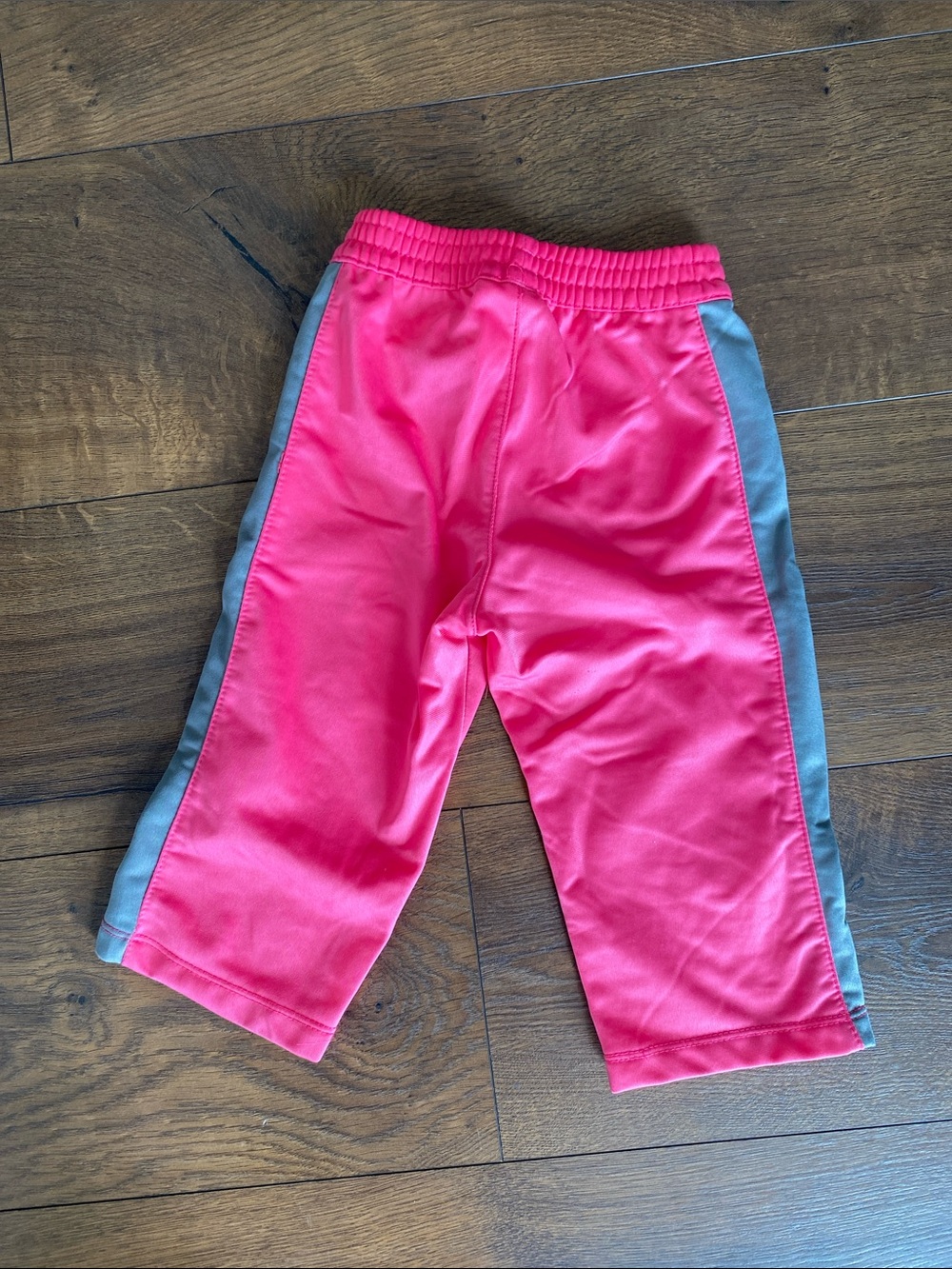 Nike Hot Pink and Gray Kids' Athletic Track Set 18 months - Picture 6 of 6